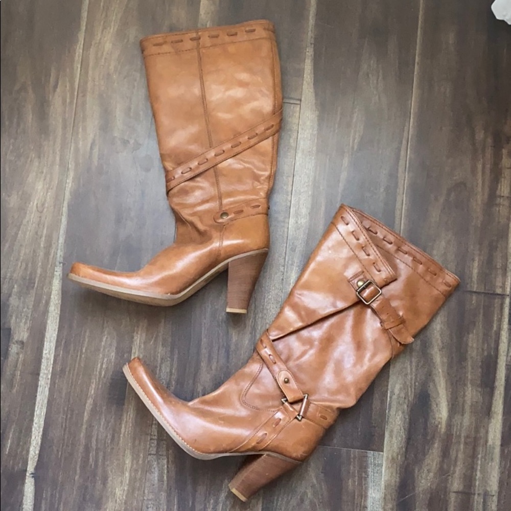 B2 leather boots